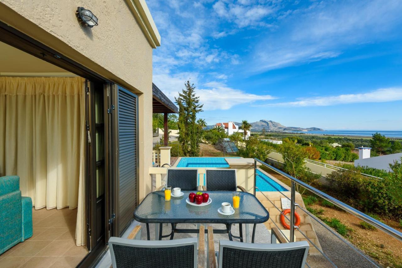Aegean Blue Villa'S กาลาธอส ภายนอก รูปภาพ
