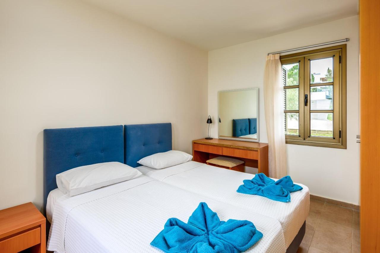 Aegean Blue Villa'S กาลาธอส ภายนอก รูปภาพ