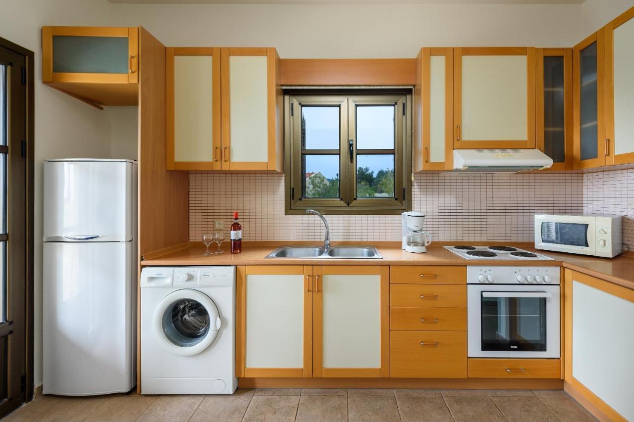 Aegean Blue Villa'S กาลาธอส ภายนอก รูปภาพ